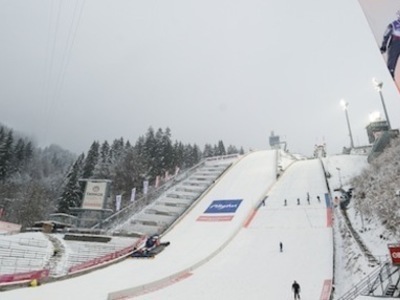 W杯女子オーバストドルフ大会 ヘンリッチが予選トップ