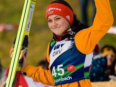 Carina Vogt gewinnt in Hinzenbach