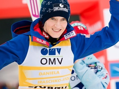 Sara Takanashi gewinnt in Ljubno