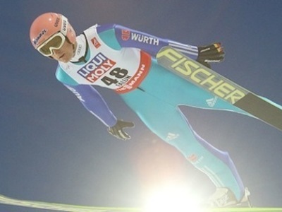 現チャンピオンのシュトッホが最初のトレーニングで好調