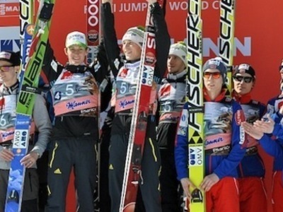 W杯プラニツァ大会 団体戦でもスロベニアが優勝