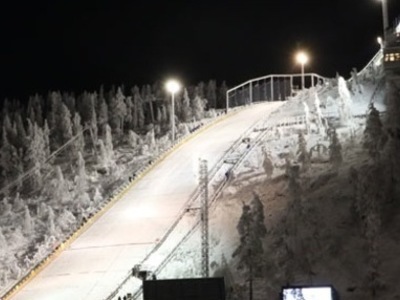 強風のためジャンプ不可能