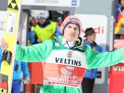 ジャンプ週間開幕戦：フロインドが優勝