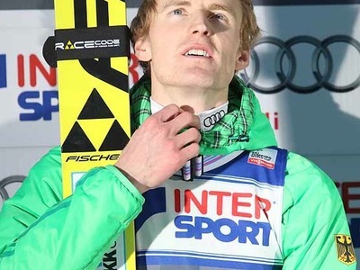 Peter Prevc gewinnt auch in Innsbruck