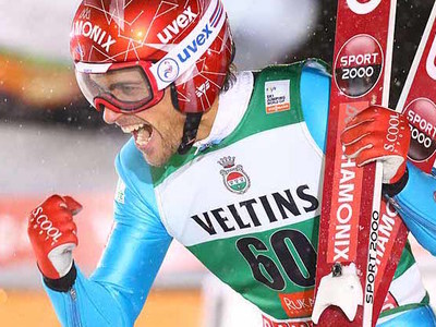 Severin Freund springt zum Sieg in Ruka