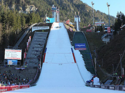 ジャンプ週間開幕 公式練習＆予選LIVE