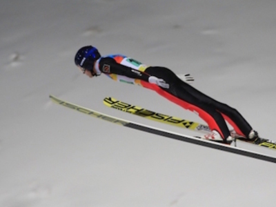 冬季ユニバ：日本とロシアが団体で金