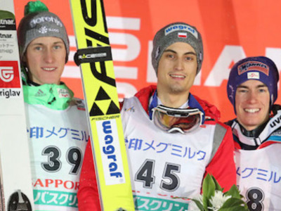W杯男子札幌大会第1戦 コットとプレウツが同点優勝