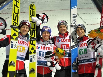 Norweger springen zum Team-Sieg in Wisla