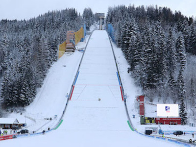 W杯男子バート・ミッテルンドルフ大会 公式練習＆予選LIVE