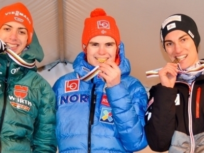 JWM: Marius Lindvik holt Gold