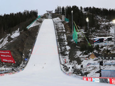 W杯男子ヴィケルスン・スキーフライング大会 公式練習＆予選LIVE