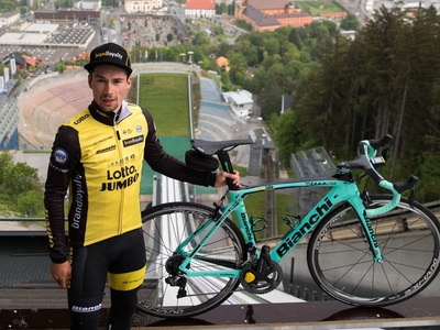 Профессиональный велосипедист Примож Роглич снова на трамплине