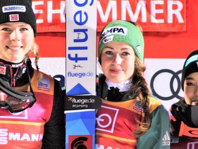 W杯女子開幕戦 サイファートがW杯初優勝、高梨3位