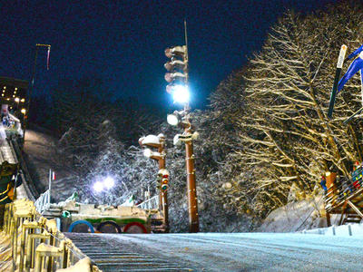 W杯女子札幌大会 ルンビュが予選1位、高梨2位