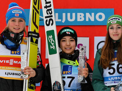 W杯女子リュブノ大会 高梨Vでルンビュの連勝ストップ