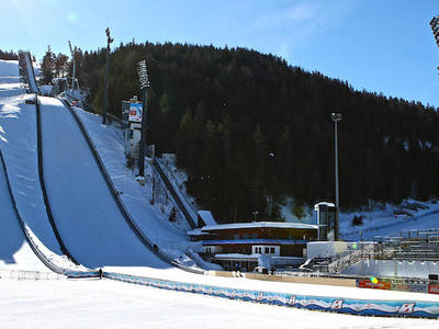 世界選手権 男子トレーニング、女子団体戦 本日LIVE