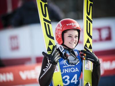 Carina Vogt: Kreuzbandriss