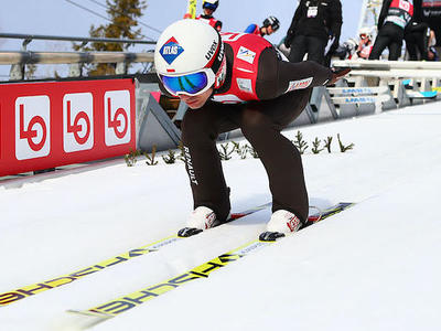 Wunderschuhe für die polnischen Skispringer