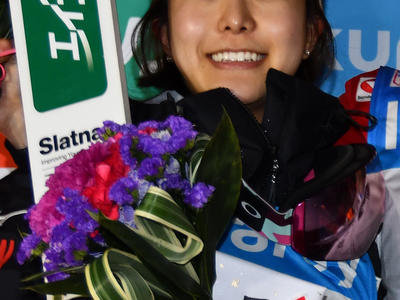 W杯女子蔵王第1戦 ピンケルニッヒが優勝、高梨2位