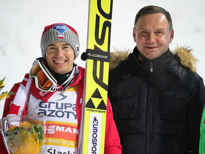 Regierungsflieger bringt die polnischen Skispringer zurück nach Hause