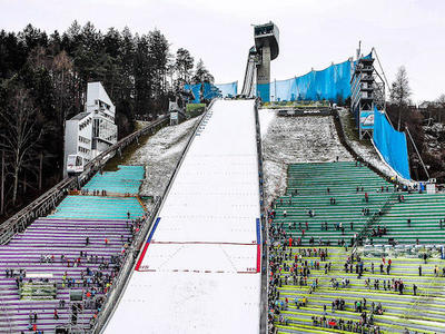 ジャンプ週間インスブルック 公式練習＆予選LIVE