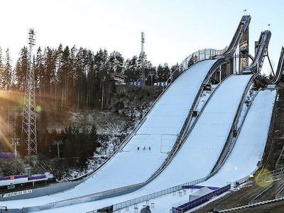 本日、トレーニング＆予選LIVE