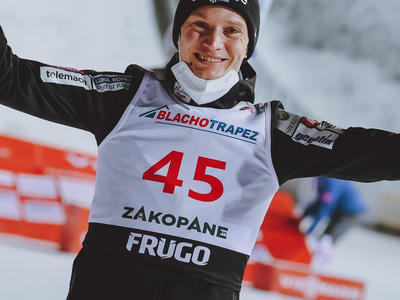 Granerud auf dem Weg zum Sieg im Gesamtweltcup