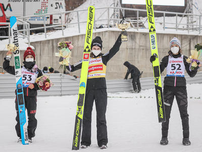 Nika Kriznar gewinnt in Rasnov und übernimmt Führung im Gesamtweltcup