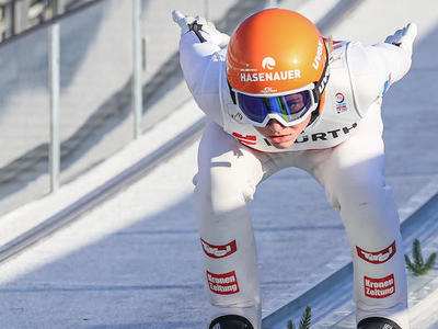 世界選手権 女子LH クラマーが予選1位、高梨3位