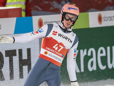 世界選手権 男子LH クラフトが予選1位、佐藤慧一5位