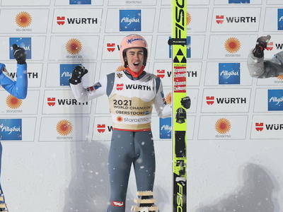 世界選手権男子LH個人戦 クラフトが金、佐藤幸椰7位