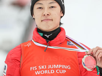 Geiger gewinnt Finale und Skiflugweltcup