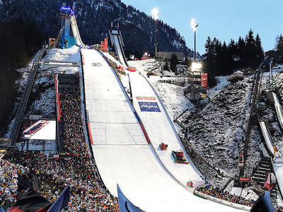 ジャンプ週間開幕！オーバーストドルフ 練習＆予選 LIVE