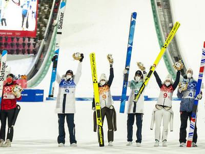 北京五輪 新種目の混合団体戦 スロベニアが金、日本4位