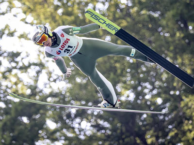 Ursa Bogataj gewinnt  ersten Grand Prix des Sommers 