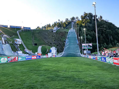 Training und Qualifikation in Hinzenbach live