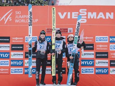 Japan feiert Dreifachsieg in Willingen