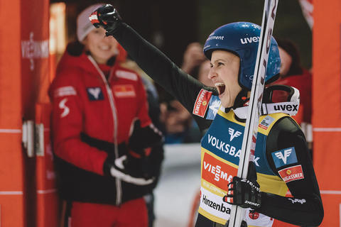 W杯女子ヒンツェンバッハ第1戦 ピンケルニッヒ優勝