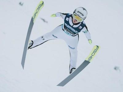 史上初女子フライング戦 クリネッチＶ、伊藤有希3位！