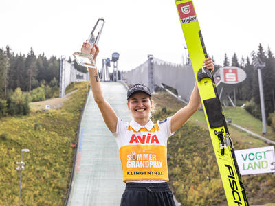 Klinec gewinnt Klingenthal, Kriznar den Grand Prix