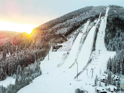 Nur Fliegen ist schöner - Skiflug-Weltmeisterschaft am Kulm