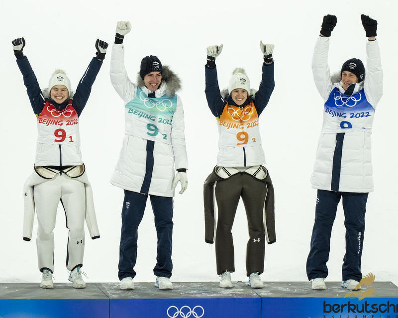 Olympiagold mit dem Mixed Team in Peking