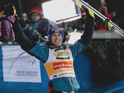 Stefan Kraft feiert 40. Weltcupsieg in Oberstdorf