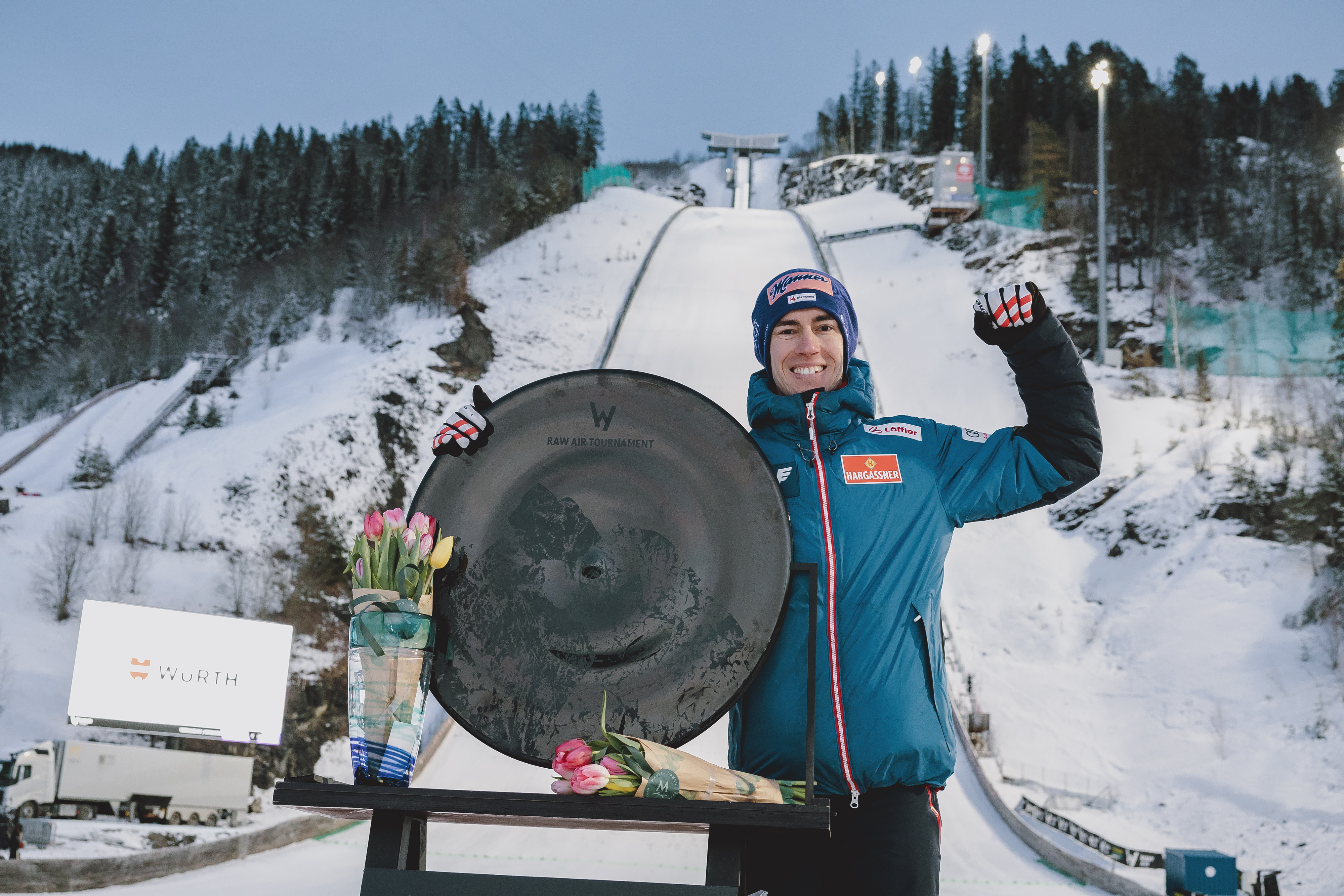 リザルト Vikersund