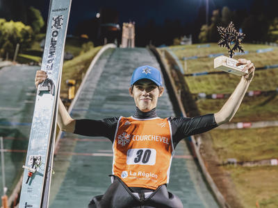 グランプリ開幕戦 女子 クリネッチと男子 クラフトが勝利