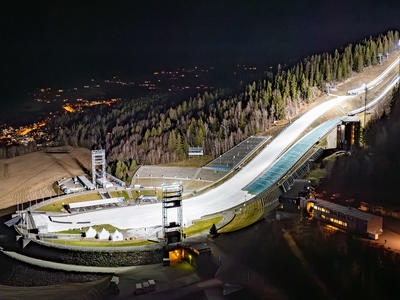 Skisprung-Weltcup beginnt: Schanze frei in Lillehammer