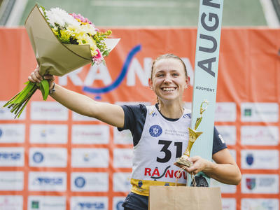 女子ルシュノフ第1戦 佐藤柚月が勝利