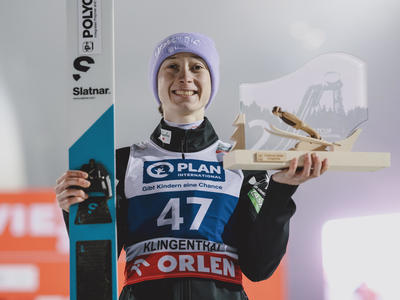 Nozomi Maruyama wygrywa w piątek w Klingenthal