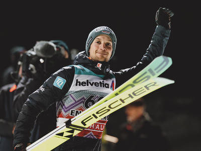 Kobayashi gewinnt in Engelberg - Hoffmann auf Platz drei